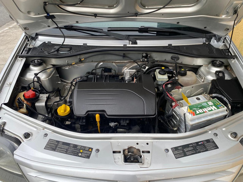 Renault Logan Logan Authentique 1.0 16V (flex)
