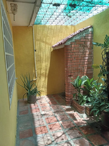 Imagen 18 de 18 de Casa En Venta En La Candelaria Maracay // 04243385555