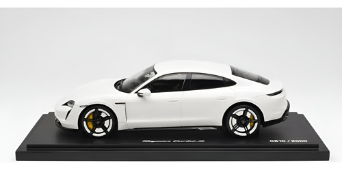 Auto A Escala Porsche Taycan Turbo S Escala 1:18 Blanco