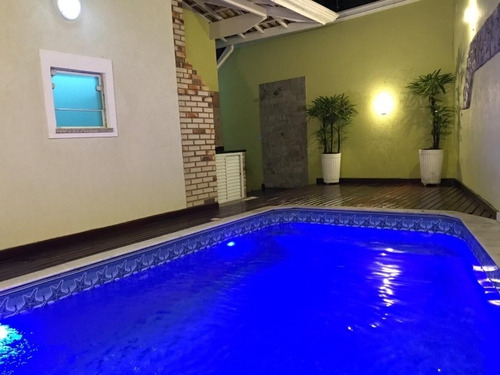 Imagem 2 de 15 de Sobrado De 3 Dorms Alto Padrão Com Piscina Na Vl. Caiçara 200m Da Praia - 1321
