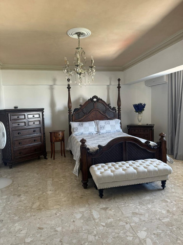 Venta, Apartamento De 3 Habitaciones, Avenida Enriquillo, Próximo Al Parque Mirador Sur, Renacimiento, Santo Domingo