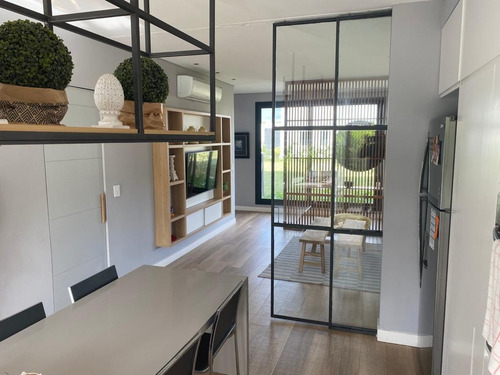 Imagen 17 de 30 de Lindísima Casa De 6 Amb Moderna Al Agua En Virazón, Nordelta