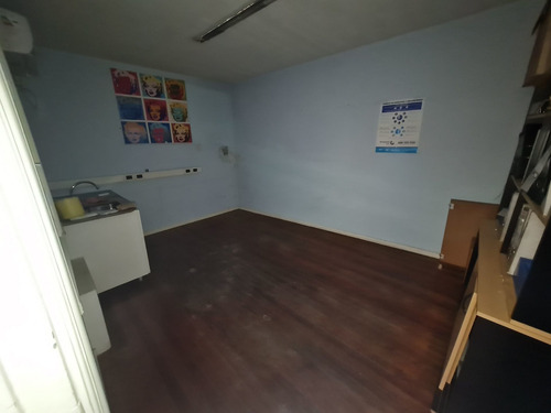 Imagen 11 de 17 de Venta Deposito / Laboratorio / Paternal