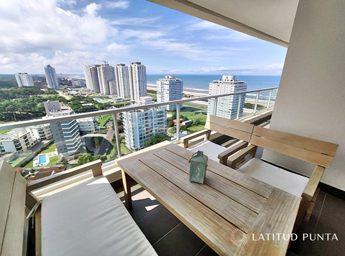 Piso Alto En Brava- Ref: 1188