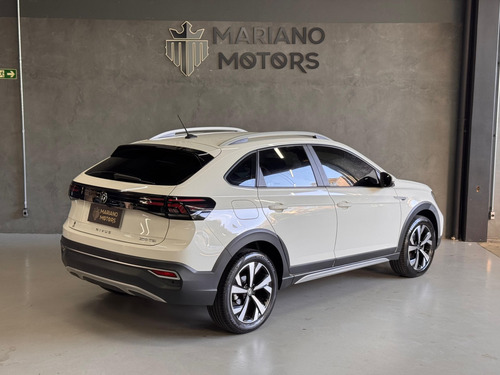 Volkswagen Nivus 1.0 200 TSI TOTAL FLEX HIGHLINE AUTOMÁTICO
