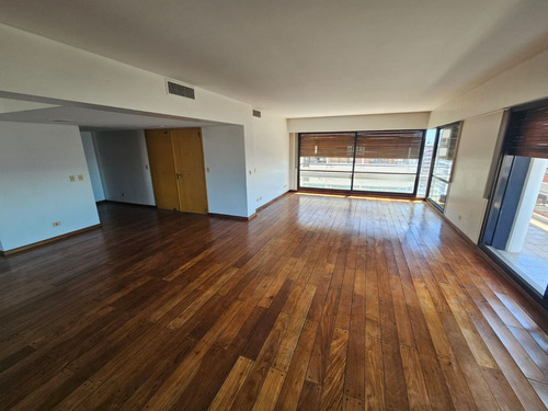 Departamento En Venta En Barrio Norte