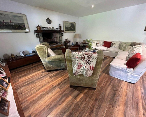 Casa En Venta Con Diseño Unico. Amplios Espacios, Gran Lote Interno. Barrio Cerrado San Matias, Esco