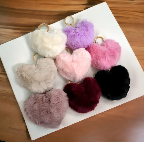 Chaveiro De Coração Fofo Macio Pingente Pompom Bolsa 8cm Cor Bege