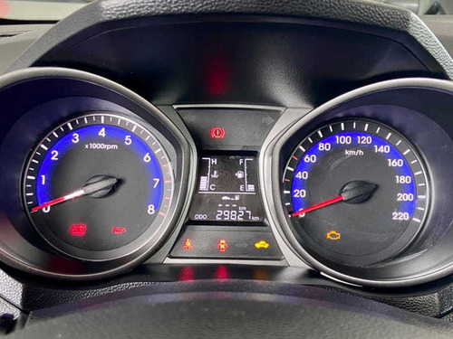 Imagem 12 de 15 de Hyundai Hb20 1.0 Comfort 2018