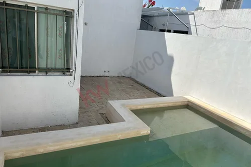 Casa En Los Héroes Con 3 Habitaciones, 3 Baños Y Piscina