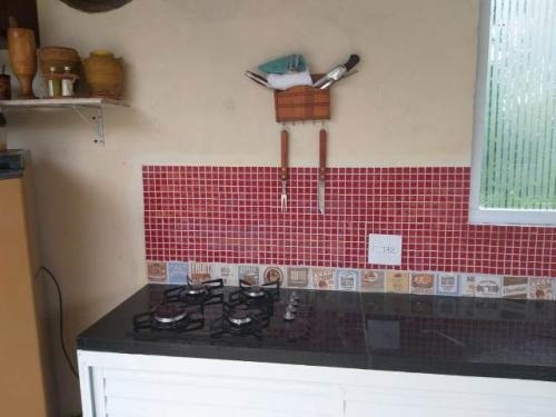 Chácara Em Itariri Com 4 Dorm 2 Suíte Com Contrato 7895