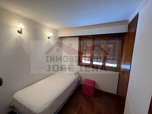 Casa 3 Dormitorios Con Escritorio En Venta - Calle Rodriguez Peña E/ Guido Y Güemes - General Belgrano. A 1 Cuadra Del Céntro De La Ciudad.