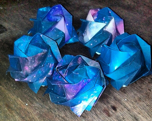 Ramos De Rosas De Papel. Flores De Papel. Flores De Origami.