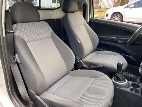 Volkswagen Saveiro 1.6 Gp Ce 101cv Pack Electr.+seg.
