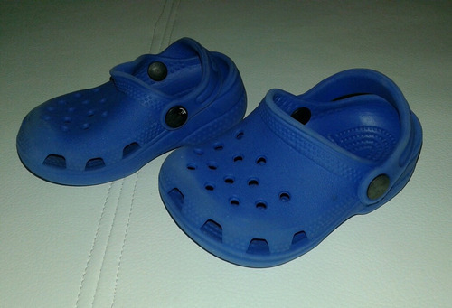 Crocs De Bebe Varon Azules Talle 2 3