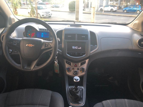 Imagen 12 de 13 de Chevrolet Sonic 4p 1.6 Nafta Lt Manual 2014