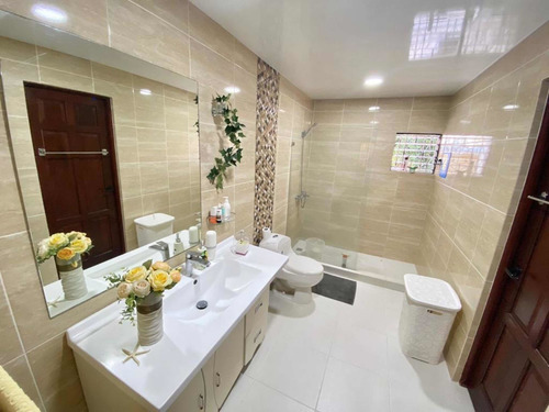Imagen 8 de 18 de Venta De Casa. En Las Praderas Distrito Nacional
