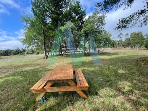 Casa En Venta De 2 Dorm. En Los Lagos