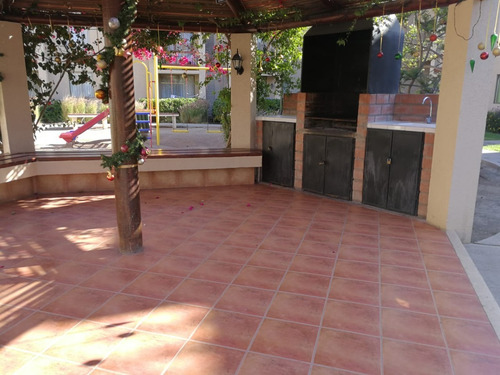 Imagen 12 de 15 de Departamento Amoblado, Piscina, Jardines Y Juegos Infantiles