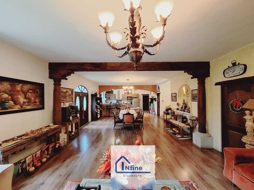 Casa Estilo Colonial Con Local Comercial A Orilla Carretera