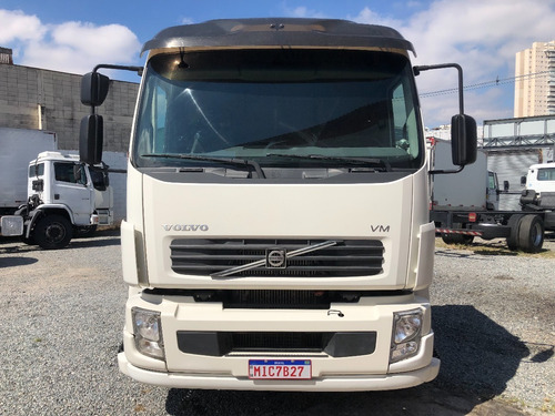 Volvo Vm 260 Ano 2010 Leito