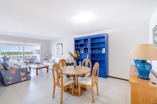 Imagen 7 de 30 de Venta Apartamento Dos Dormitorios En Torre Punta Del Este