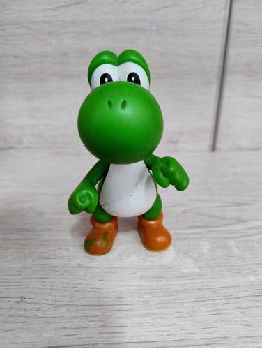 Figura Yoshi Mario Bros 11cm Usado