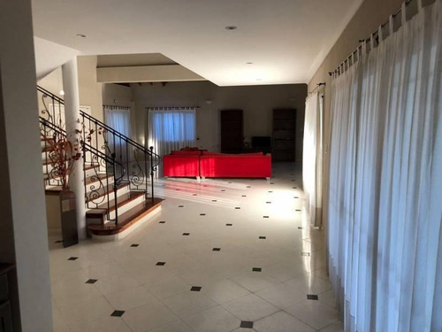 Chalet En Venta, Malvinas Argentinas