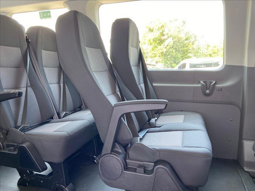Imagem 8 de 13 de Ford Transit Ford Transit Minibus 17+1 2.0 Ecoblue Diesel 20