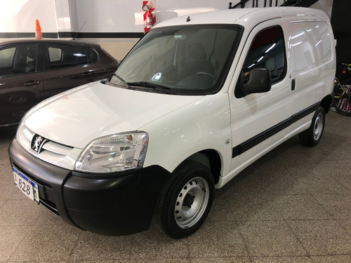 Peugeot Partner 1.6 Furgon Confort Full 2019 Financiamos