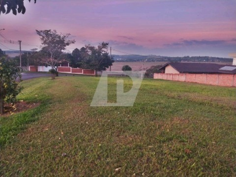 Imagem 9 de 15 de Terreno Em Condomío Fechado Recanto Das Águas Em São Pedro Com 1.000 M2 - Te01296 - 70488111