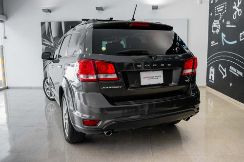 Imagen 3 de 14 de Dodge Journey 2014