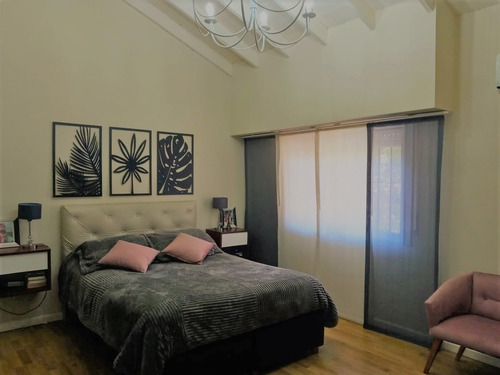 Imagen 10 de 16 de Venta - Triplex 4 Amb Con Cochera - Anchordoqui 1633 - Santo