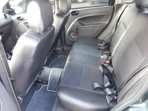 Fiesta 1.0 Mpi 8v Gasolina 4p Manual