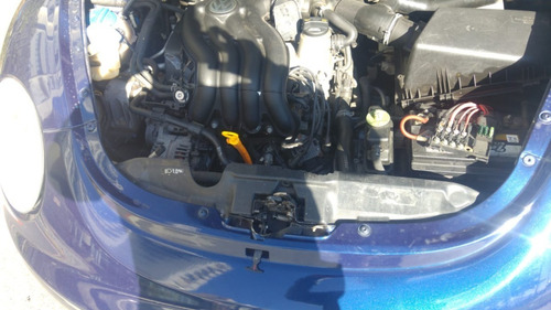 Volkswagen New Beetle 2.0 3p Automática Com Teto