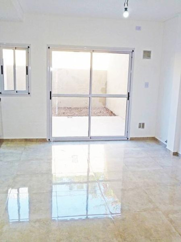 Imagen 3 de 10 de Depto. 2amb A Estrenar 65m² Planta Baja Con Amplio Patio A 4 Cuadras De Avenida De Mayo.