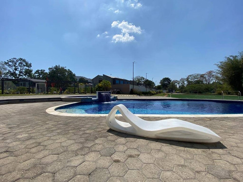 Imagen 18 de 19 de En Venta Townhouses Casa Verde La Cumaca San Diego, Pozo Y Planta Al 100% Codigo 165113 Niurka 04148321738
