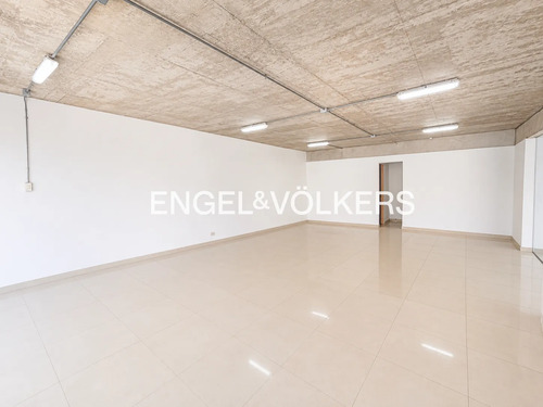 Local Comercial Primera Línea Av. Tobalaba / La Reina