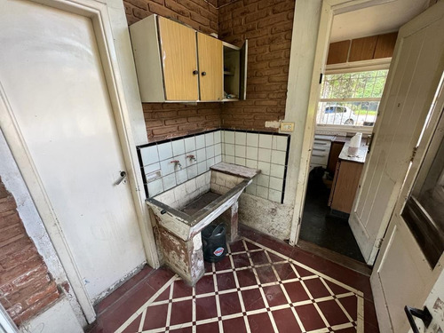 Imagen 6 de 13 de En Venta Y Alquiler (solo Comercial) | Hermosa Propiedad En Moreno Sobre Av. Libertador Al 1100 | Amplios Espacios | Parque |
