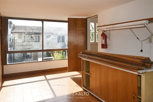 Casa En Arriendo En Ñuñoa / Pasaje Abierto