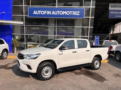Toyota Hilux 2.7 Cabina Sencilla Mt