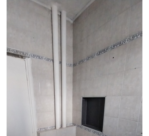 Casa Para Uso Comercial Sobre Corredor Comercial En Grand Bourg (dueño Directo)