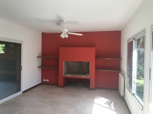 Imagen 3 de 13 de Casa En Venta En Barrio San Isidro Labrador - Villanueva Maroto Propiedades