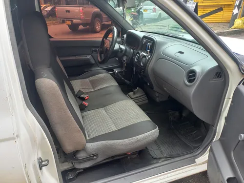 Nissan Frontier 2.4l 4x2