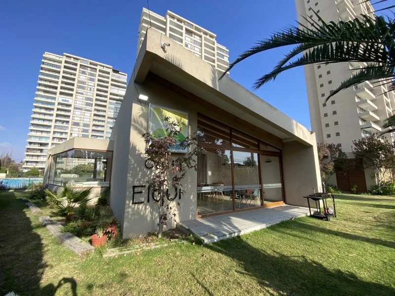 Imagen 2 de 20 de Espectacular Departamento Amoblado Ubicación Privilegiada
