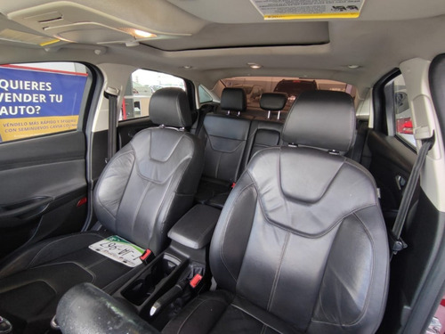 Imagen 12 de 14 de Ford Focus Se Luxury 2016