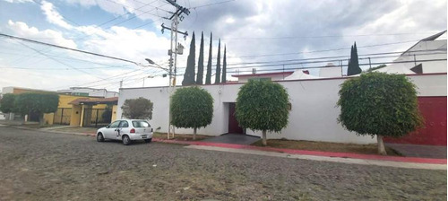 Casa Sola En Venta En Villas Del Mesón, Querétaro, Querétaro