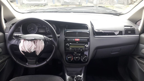 Imagem 12 de 14 de Sucata Fiat Linea Hlx 1.9 Flex 2010 - Rs Auto Peças Farroupi