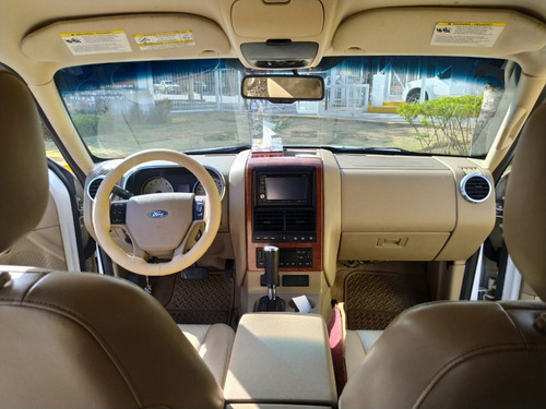 Imagen 6 de 10 de Ford Explorer
