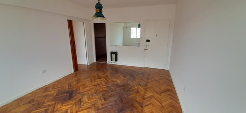 Imagen 2 de 16 de Departamento - Flores